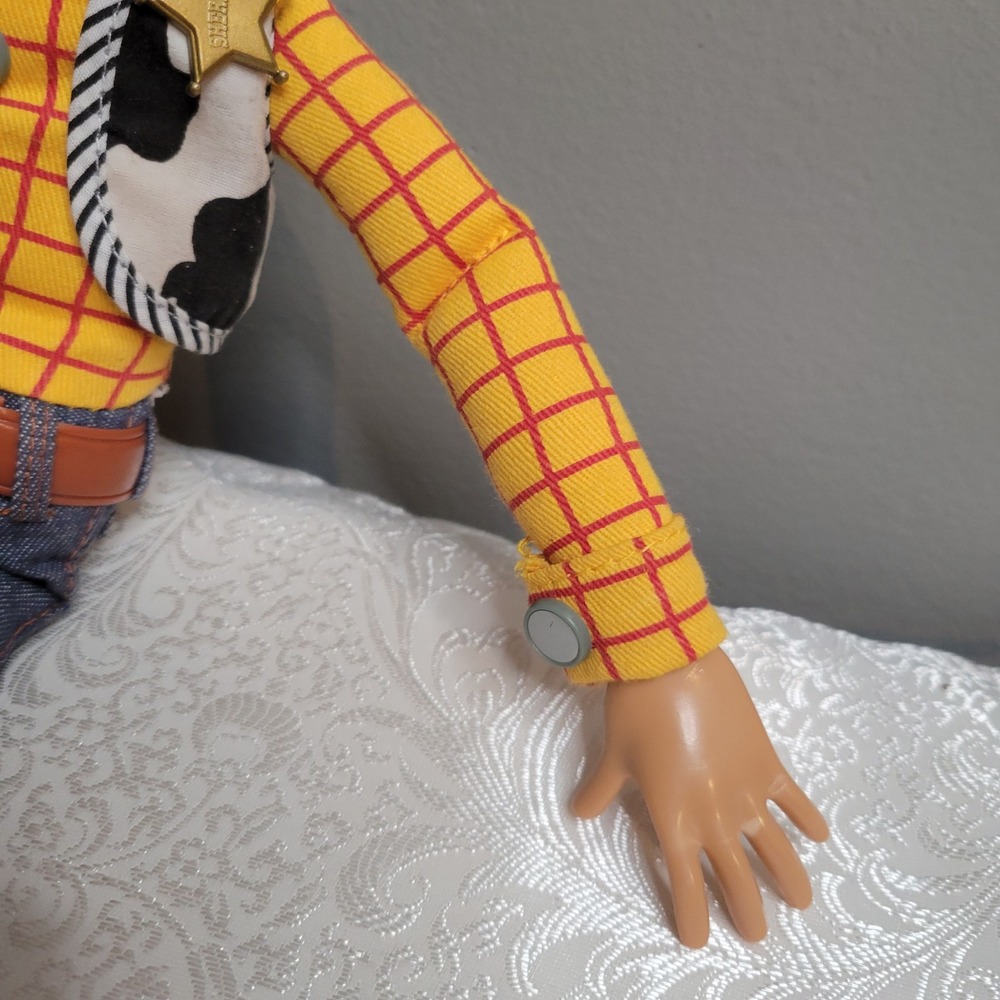 Disney Woody Talking Action Figure 15 in. Bonnie Toy Story 4 Pull String NO HAT - Picture 10 of 17